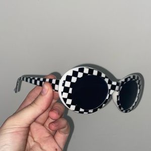 Checkered Round Sunglasses